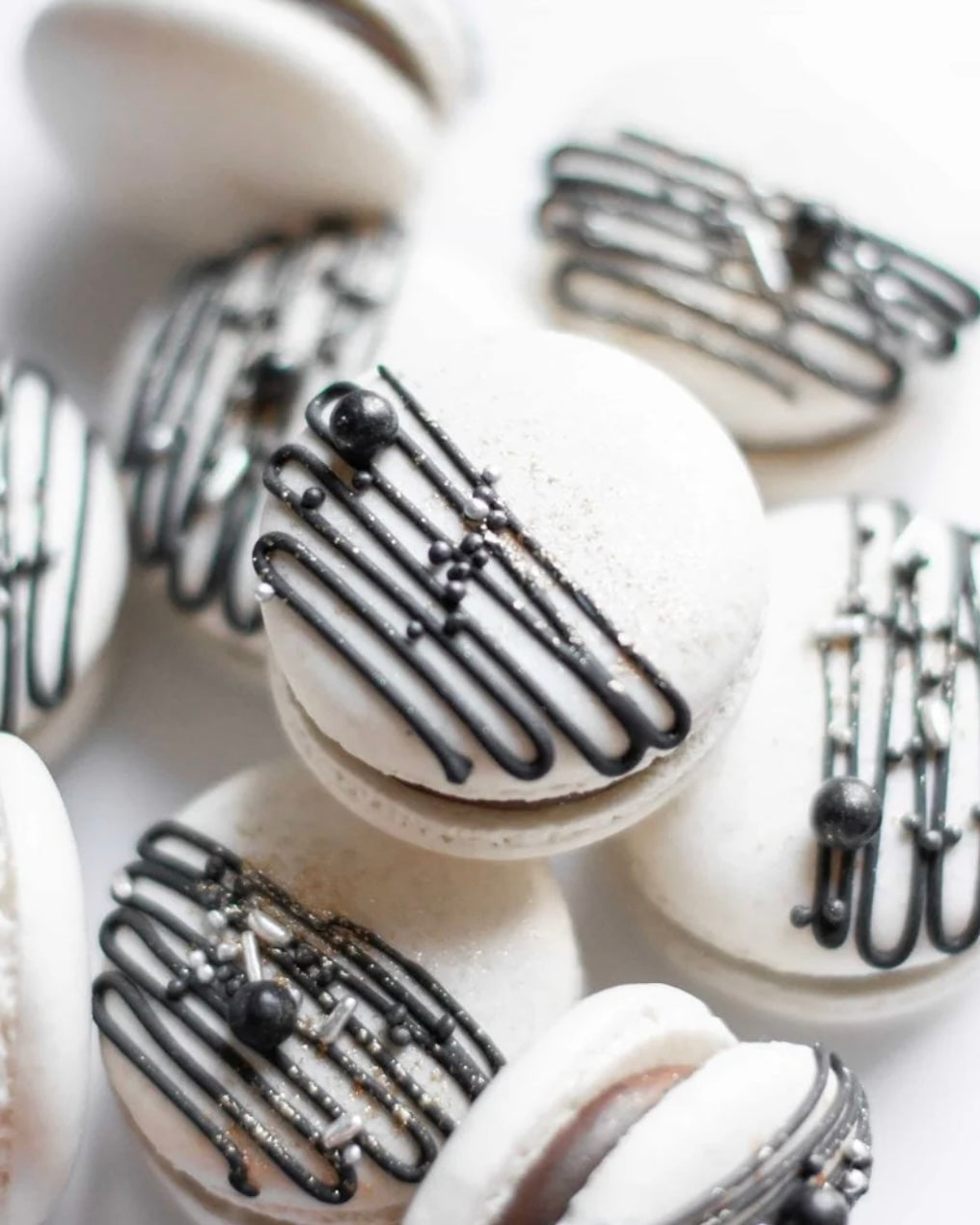 Happy Sprinkles Happy Drip Midnight Black 130 g
