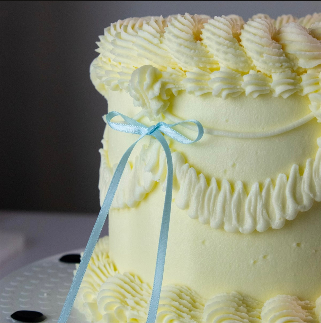 Schleifen Tortendeko hellblau
